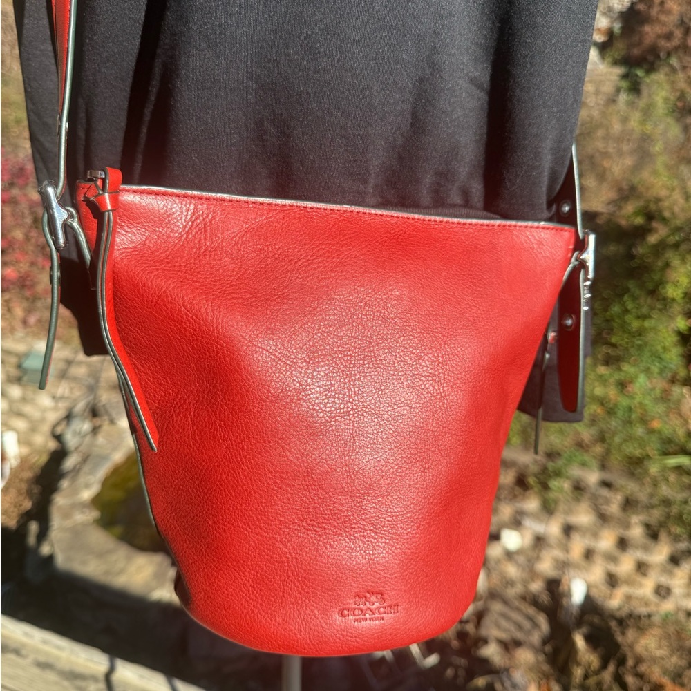 Coach Pebbled Leather Red Bucket Crossbody Bag — Creed G1481-32281 ✨🐱❤️